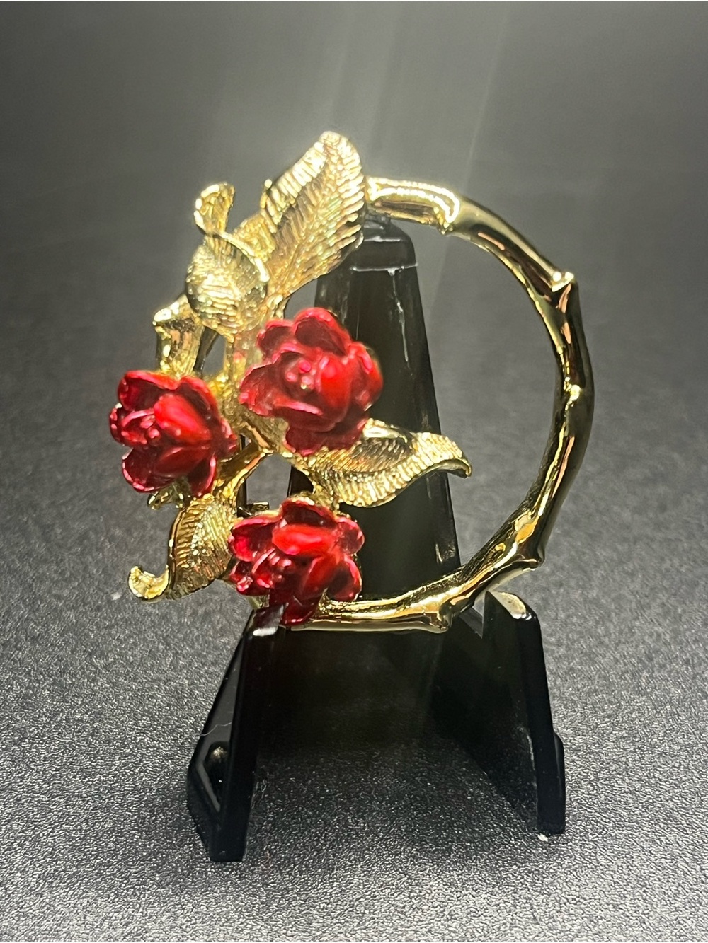 Vintage Monet Gold Tone Red Rose Floral Wreath Brooch